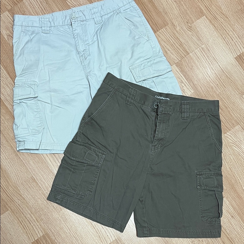 Croft & Barrow Men's Cargo Shorts - Light cream & brown color. sz 32